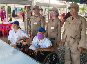 เครือข่ายเหยื่อเมาแล้วขับ จ.สุราษฎร์ธานี รณรงค์เมาไม่ขับ ที่จุดบริการประชาชน สวนสาธารณะบ่อโฉลก ต.บางกุ้ง 